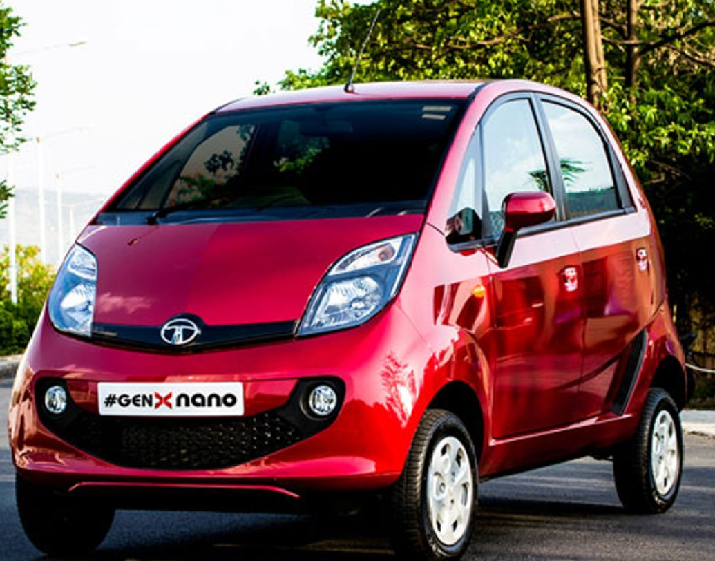 টাটা ন্যানো: কম টাকায় গাড়ি। টাটা ন্যানোর ট্যাগলাইন ছিল এটাই। বাজারে আসার আগে থেকেই চায়ের কাপে ঝড় তুলে দিয়েছিল ন্যানো। কিন্তু সে ভাবে ব্যবসা জমাতে পারেনি এই ন্যানো। ২০২০ সালে পাকাপাকি ভাবে বন্ধ হওয়ার কথা রতন টাটার স্বপ্নের এই প্রকল্পের।