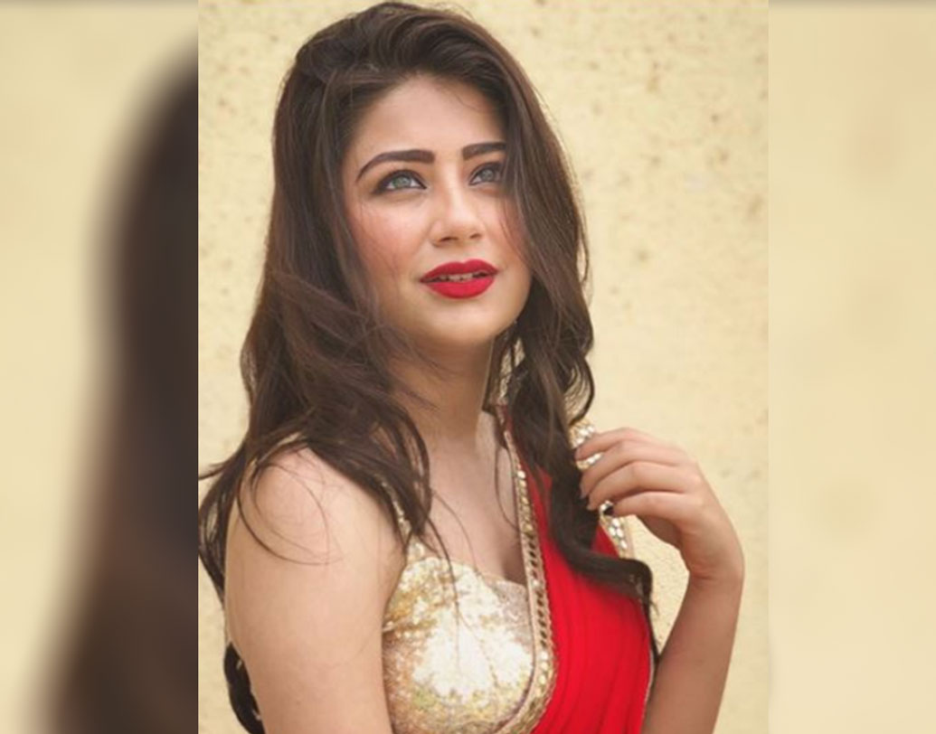 অদিতি ভাটিয়া: ইউটিউব, ইনস্টাগ্রামে প্রচুর ছবি, ভিডিয়ো শেয়ার করে অদিতি। ‘ইয়ে হ্যায় মহব্বতে’তে অভিনয়ই জনপ্রিয়তা এনে দিয়েছিল অদিতিকে। তারপর আর পিছনে তাকাতে হয়নি। একটার পর একটা সিরিয়ালে অভিনয় করে চলেছেন তিনি। তার উপর মডেলিং তো আছেই। প্রতি পর্বের জন্য অদিতি কত টাকা নেয়? ৫০ হাজার টাকা।