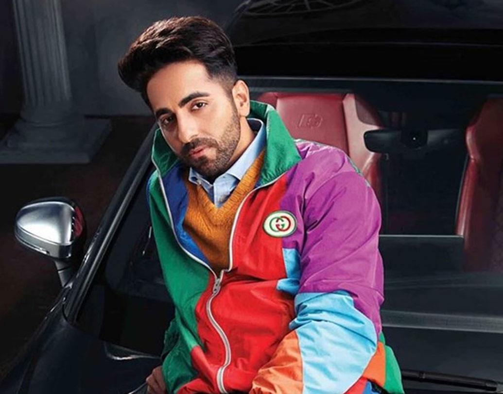 অতীতের কথা মনে রেখে নিজেকে ‘ট্রেন সিঙ্গার’-ও বলতে ভালবাসেন জাতীয় পুরস্কারের মঞ্চে যুগ্ম ভাবে সেরা নায়ক আয়ুষ্মান খুরানা।