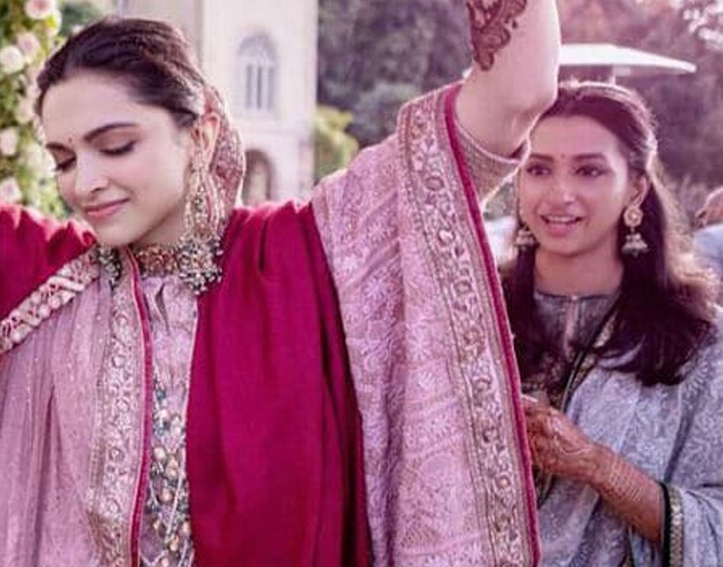 খেলাধূলার পাশাপাশি অনীশা ভালবাসেন কেনাকাটা করতে, বেড়াতে যেতে, গান শুনতে এবং সিনেমা দেখতে। একই সঙ্গে তিনি তাঁর দিদির ছবির মুগ্ধ দর্শক এবং কড়া সমালোচকও। তাঁর প্রিয় ভারতীয় অভিনেতার মধ্যে আছেন দিদির প্রাক্তন প্রেমিক, রণবীর কপূরও।