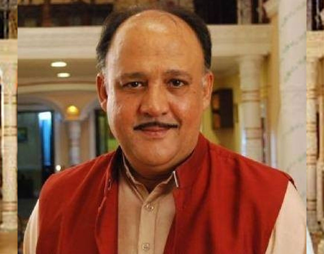 অলোক নাথ: তাঁকে অনেকে ‘সংস্কারি বাবা’ও বলে থাকেন। কারণ তাঁর অভিনীত বেশির ভাগ ছবিতেই তিনি একজন সৎ এবং সংস্কারি বাবার ভূমিকায় অভিনয় করেছেন। অলোক নাথ বর্তমানে টিভি তারকা। #মিটু আন্দোলনে তাঁর নামও জড়িয়েছিল।