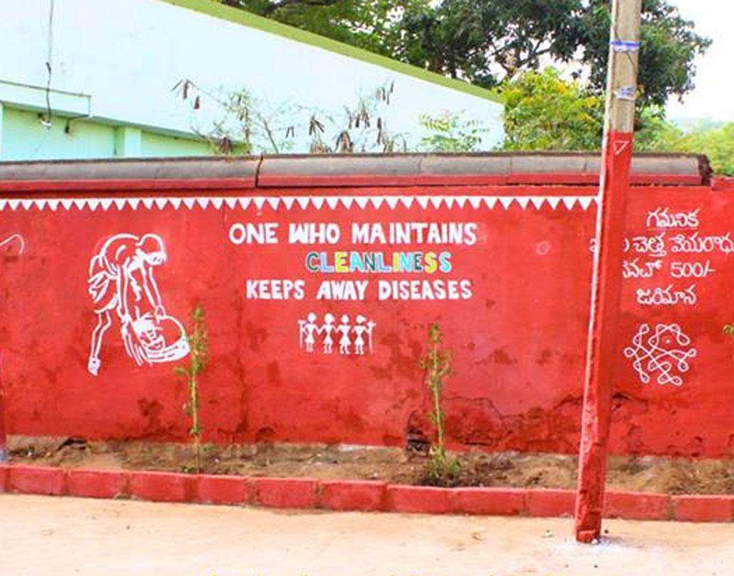 এই বিশাল কর্মকাণ্ডের খরচ চলে কী করে? এখনও পর্যন্ত কোনও সরকারি সাহায্য পান না তেজস্বীরা। কাজ চলে নিজেদের পকেটের টাকাতেই। তেজস্বী নিজেই মাইনের ৭০ শতাংশ দান করেন ভূমি ফাউন্ডেশনকে। তবে চলতি বছর সরকারকে সাহায্যের আবেদন জানানো হবে বলেও সিদ্ধান্ত নিয়েছে ফাউন্ডেশন।