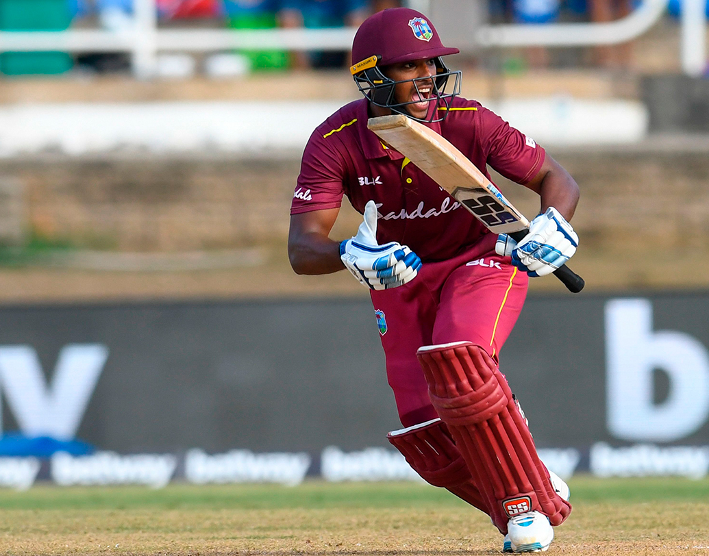 ক্যারিবিয়ান ব্যাটিং-এর মুখ হয়ে ওঠেন লিউয়িস ও পুরান। তাঁদের ব্যাটে ভর করেই দুশো পেরোয়ে ওয়েস্ট ইন্ডিজ।