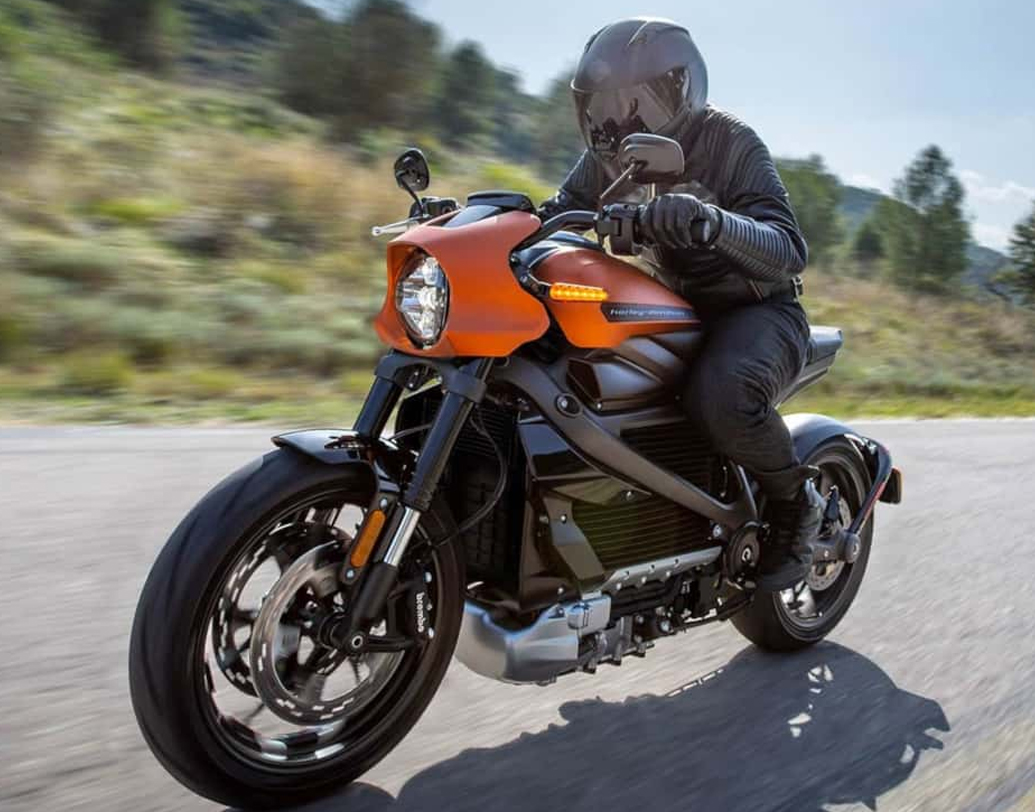 ‘এইচ ডি রেভেলেশন’ নামে ওই পাওয়ারট্রেনের বৈশিষ্ট্য হল চুম্বকীয় বৈদ্যুতিন মোটর ও ১৫.৫ কিলোওয়াটের ব্যাটারি।