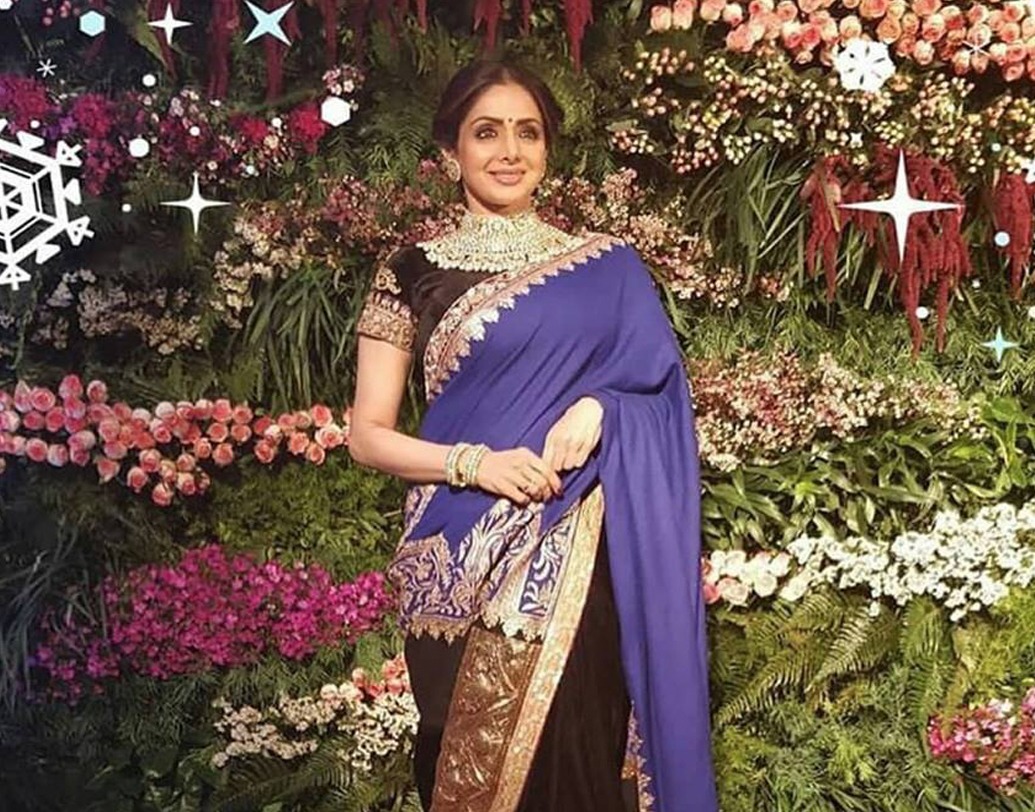 প্রথম দিকে শ্রীদেবী হিন্দি বলতে পারতেন না। তাঁর হয়ে রেখা এবং অতীতের আর এক অভিনেত্রী নাজ ডাবিং করতেন। ১৯৮৯ সালে মু্ক্তি পাওয়া ‘চাঁদনি’ প্রথম হিন্দি ছবি, যেখানে শ্রীদেবী নিজের ডাবিং নিজেই করেছিলেন। অভিনয়ের পাশাপাশি শ্রীদেবী গান করতে ও ছবি আঁকতে ভালবাসতেন। নিজের চারটি ছবিতে তিনি প্লে ব্যাক করেছিলেন।