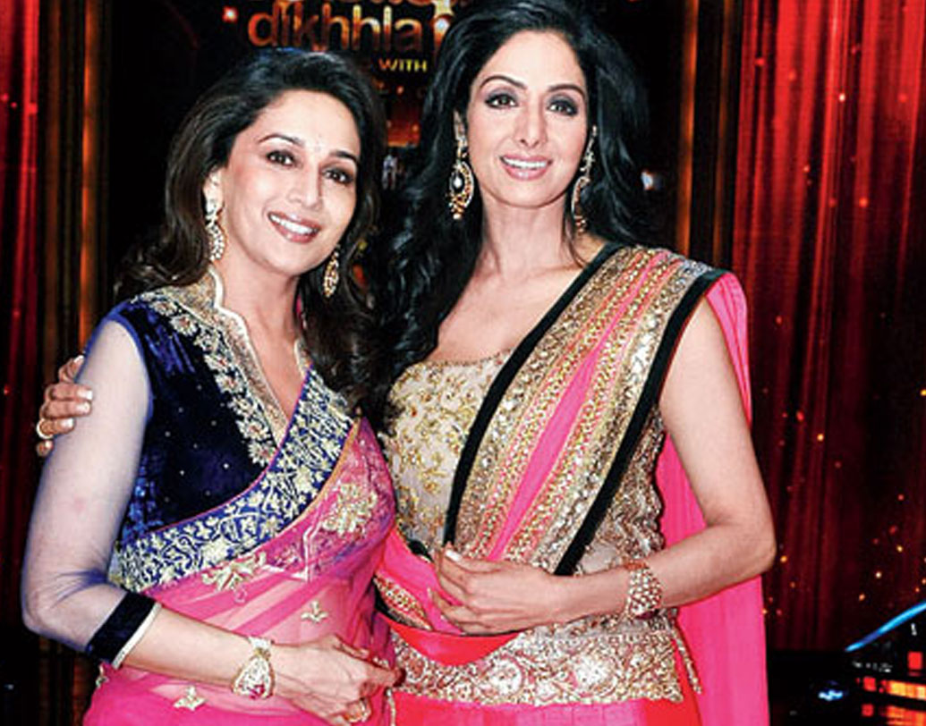 ১৯৯৩ সালে তিনি স্টিফেন স্পিলবার্গের ‘জুরাসিক পার্ক’ ছবিতে সুযোগ পেয়েছিলেন, কিন্তু শ্রীদেবী রাজি হননি কাজ করতে। মনে হয়েছিল, ওই ভূমিকা তাঁকে মানাবে না। পাঁচ দশকের কেরিয়ারে শ্রীদেবী অভিনয় করেছেন মোট ৩০০ ছবিতে। তিনি মুম্বইয়ের প্রথম সুপারস্টার নায়িকা।