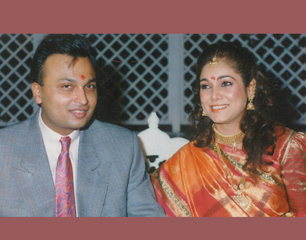 ১৯৮৬ তে আবার দেখা দু’জনের। এ বার আলাপ এক আত্মীয় মারফত।  তখন খারাপ সময়ের মধ্যে যাচ্ছিলেন টিনা। বারবার দেখা করার সময় পিছিয়ে দিচ্ছিলেন টিনা। কিন্তু অবশেষে দু’জনের দেখা হল। পরবর্তী কালে সাক্ষাৎকারে সিমি গারেওয়ালকে টিনা জানিয়েছিলেন, প্রথম দর্শনে অনিলের সারল্য তাঁকে মুগ্ধ করেছিল। অন্যদিকে সুন্দরী টিনার মধ্যেও নিপাট সরল মেয়েকে খুঁজে পেয়েছিলেন অনিল।