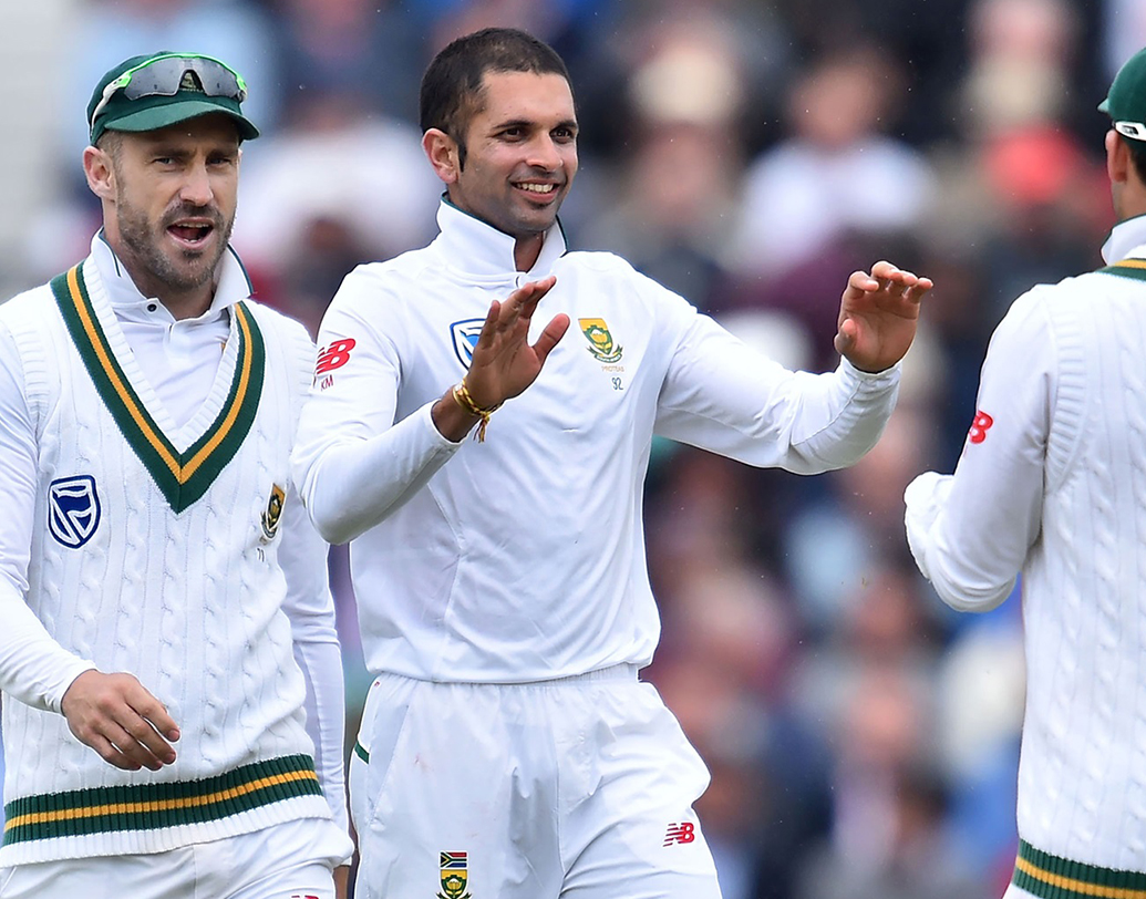 কেশব মহারাজ- বাঁ-হাতি এই স্পিনার অলরাউন্ডারের দিকে দল তাকিয়ে থাকবে তাহিরের ফাঁকা জায়গা পুরণের আশায়। ১০০ উইকেট নেওয়ার থেকে আর মাত্র ছয় উইকেট দূরে তিনি।