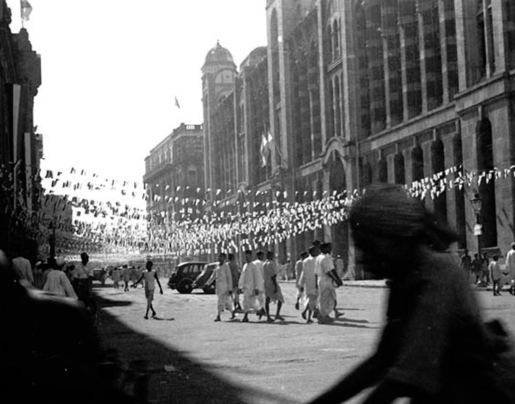 সেজেছে জনপথ।