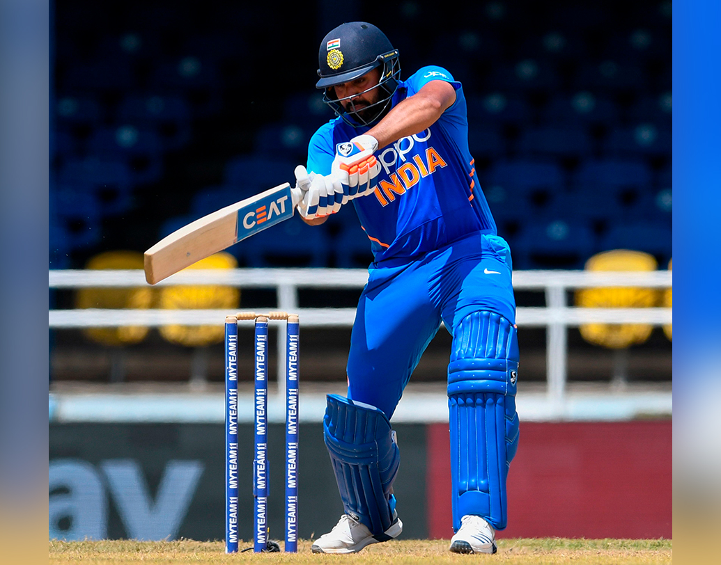 রোহিত শর্মা- বিরাটের সেই দিনের সতীর্থ আজও বিরাটের সঙ্গী। ভারতীয় ক্রিকেটের ‘হিট-ম্যান’ সেই দিন ১৯ রান করেন। সেদিন মিডল অর্ডারে খেললেও আজ তিনি দেশের সেরা ওপেনার।