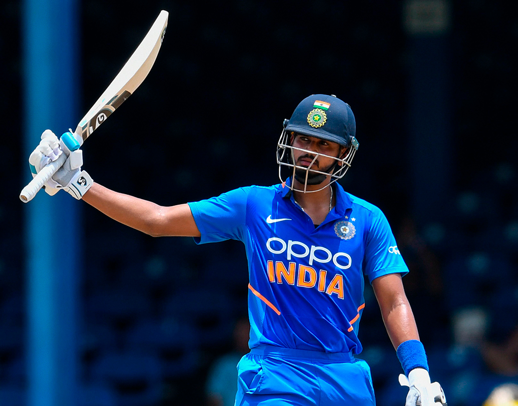 শ্রেয়াস আইয়ার- এই তালিকায় অবশ্যই প্রথম নাম শ্রেয়াস আইয়ারের। ভারতীয় মিডল অর্ডারের ভঙ্গুর অবস্থায় আশার আলো তিনিই। টি-টোয়েন্টিতে সুযোগ না পেলেও একদিনের সিরিজে তাঁকে সুযোগ দেওয়া হয়। এবং সেই সুযোগের যথাযথ সদ্ব্যবহার করেন তিনি। দু’টি ইনিংসেই প্রয়োজনের সময় অর্ধশতরান করেন তিনি। একদিনের সিরিজে ভারতের দ্বিতীয় সর্বোচ্চ রান সংগ্রহকারী তিনি।