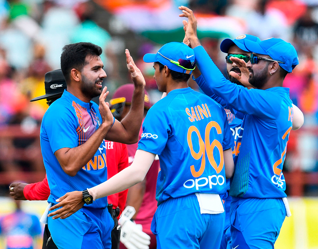 তবে একদিনের দলে তাঁকে রাখা হয়নি। তাই শেষ টি-টোয়েন্টি ম্যাচে ভাল খেললেও একদিনের সিরিজে দেখা যায়নি তাঁকে। আবার অপেক্ষা করে থাকতে হবে তাঁকে পরের সুযোগের জন্য।