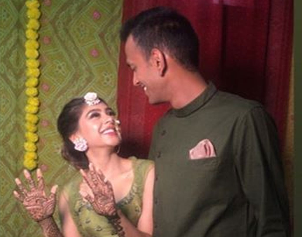 হরিয়ানার গুরুগ্রামে নীতির জন্ম ১৯৯৪-এর ৮ নভেম্বর। দিল্লির লোরেটো কনভেন্ট স্কুলের ছাত্রী নীতি কলা বিভাগের স্নাতক।