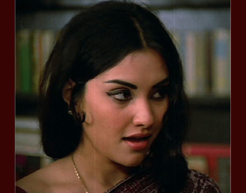 তার কয়েক বছর পরেই বিয়ে। ভালবেসে প্রতিবেশী বেঙ্কটশরণ আইয়ারকে বিয়ে করেছিলেন একুশ বছরের বিদ্যা। বিয়ের ছ’বছর পরে, ১৯৭৪ সালে প্রথম অভিনয়, ‘রাজা কাকা’ ছবিতে, কিরণ কুমারের বিপরীতে।