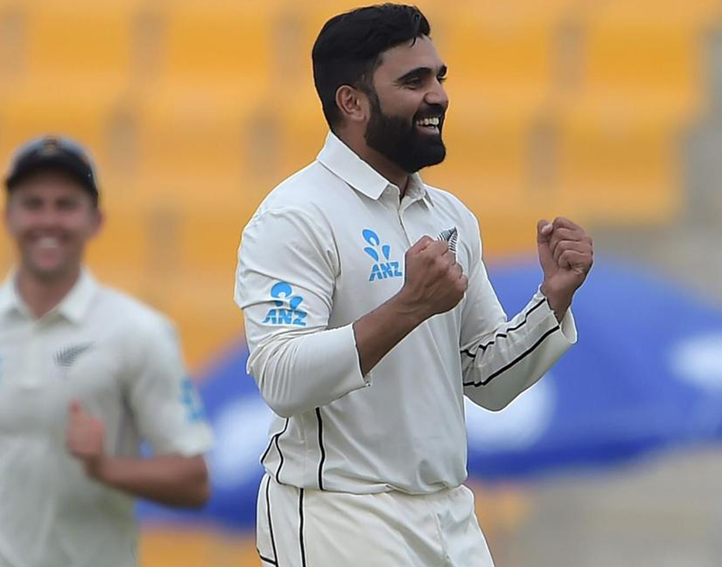 বর্তমানে গলে শ্রীলঙ্কার বিরুদ্ধে পাঁচ উইকেট নিয়ে শিরনামে উঠে এসেছেন তিনি। এর আগে প্র্যাকটিস ম্যাচেও পাঁচ উইকেট পেয়েছিলেন তিনি।