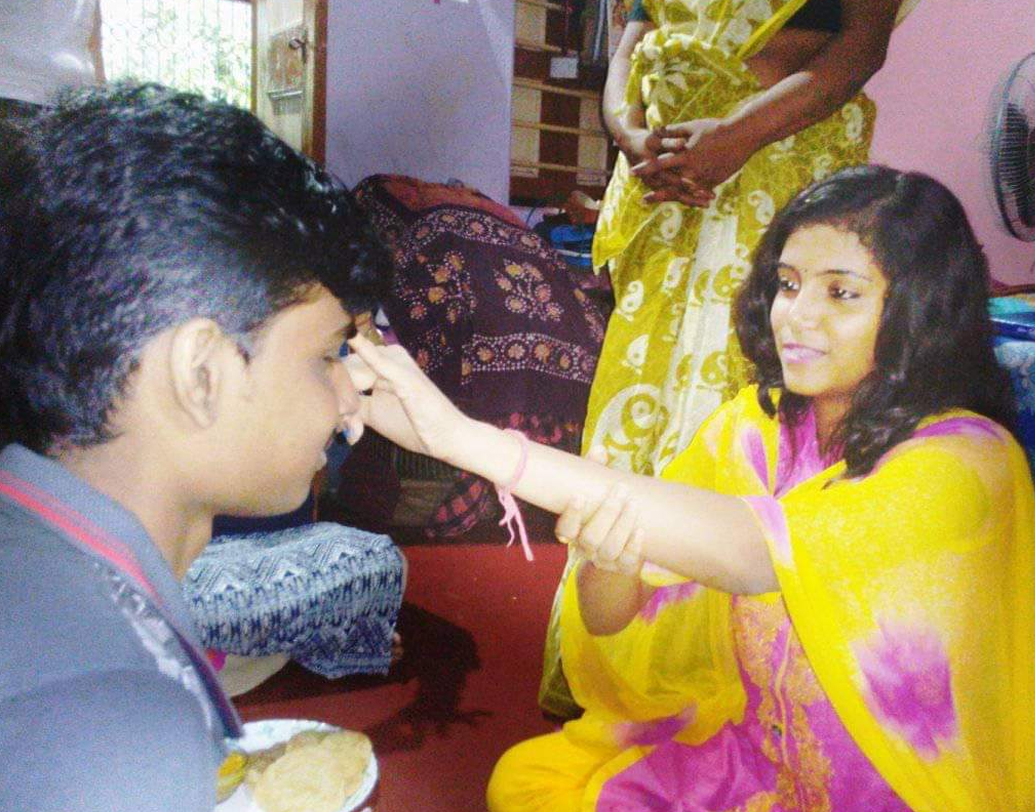 শিল্পীদের মধ্যে অঙ্কিতার আইডল আশা ভোঁসলে। পাশাপাশি, সে ভক্ত মান্না দে, কিশোর কুমার, শ্রেয়া ঘোষাল, সোনু নিগম আর অরিজিৎ সিংহের গানের। আরও দু’টি জিনিসের বড় ভক্ত সে। মায়ের হাতের মিক্সড ফ্রায়েড রাইস আর চিলি চিকেন। সাফল্য আর ব্যস্ততার ফাঁকে অবসর দুর্লভ। কিন্তু সময় পেলেই ইচ্ছে করে মায়ের তৈরি চিনা খাবার খেতে।