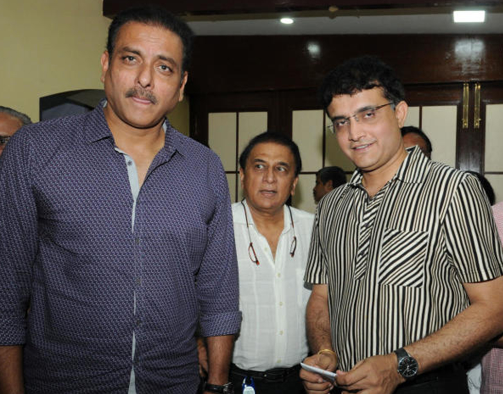 ২০১৭ সালে অনিল কুম্বলেকে সরিয়ে তৃতীয় বারের জন্য কোচ হয়ে আসেন রবি শাস্ত্রী। সৌরভ, সচিনদের অ্যাডভাইজারি কমিটি সে বার দু’বছরের জন্য কোচ হিসেবে বেছে নেয় তাঁকে। সে বারও বিরাটের পছন্দকেই প্রাধান্য দেওয়া হয়। কোচ রবির ওপরেই দায়িত্ব পরে বোলিং, ব্যাটিং কোচ বেছে নেওয়ার।