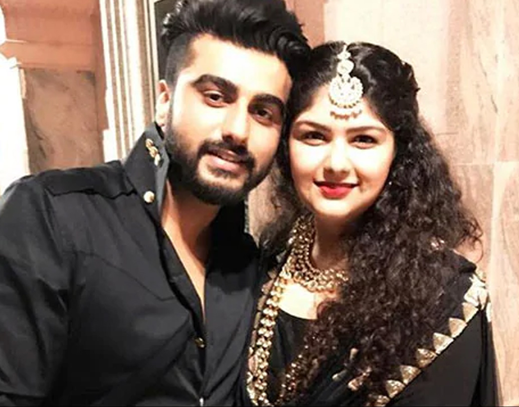 গত সপ্তাহেই রাখিবন্ধন উদযাপনের ছবি শেয়ার করেন অংশুলা। ছিলেন সোনম কপূরও।