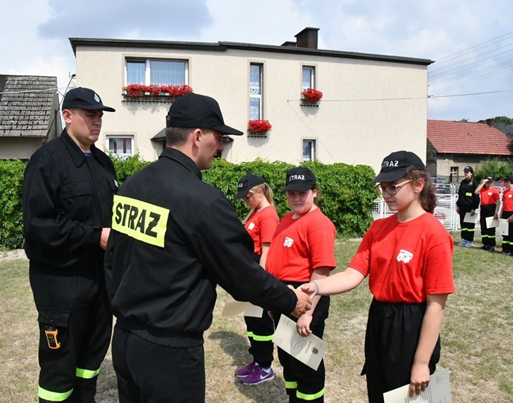 গ্রামবাসীদের আশঙ্কা, এই জন্মহার চলতে থাকলে অদূর ভবিষ্যতে দেখা দিতে পারে আরও একটি সমস্যা। তা হল, মেয়েদের বিয়ের জন্য গ্রামে পাত্র পাওয়া যাবে না।  ছবি: সোশ্যাল মিডিয়া