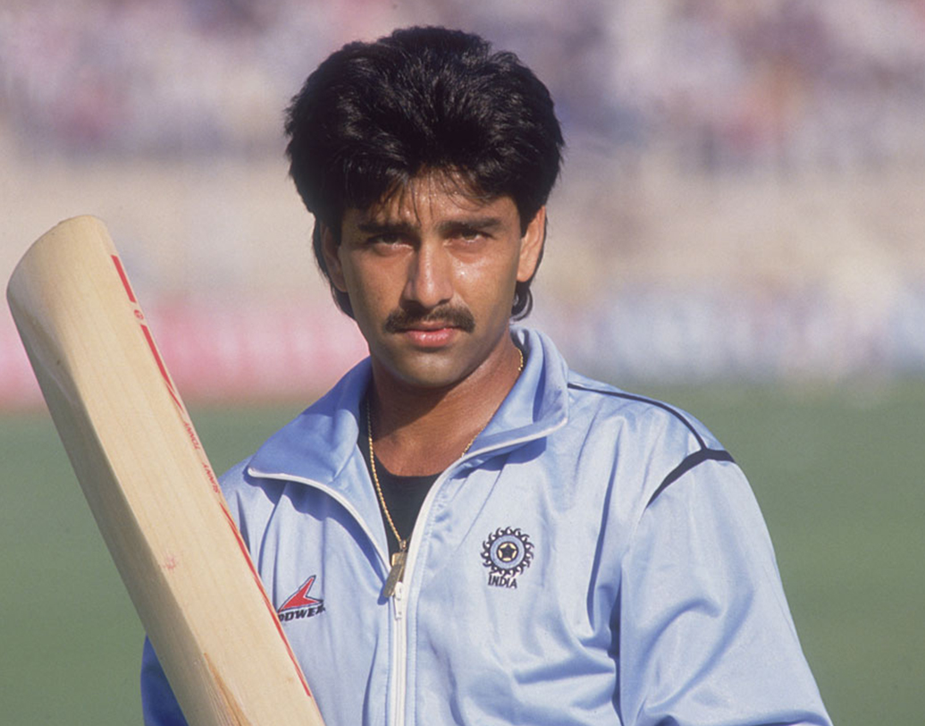 একদিনের ক্রিকেটে ৪৫টি ম্যাচে তিনি ব্যাট ও বল দুই বিভাগেই ওপেনার হিসেবে শুরু করেছিলেন। তাঁর সংগ্রহ ১৫৭টি উইকেট এবং ১৮৫৮ রান। দুটো শতরান ও ১১টি অর্ধশতরানওরয়েছে তাঁর।