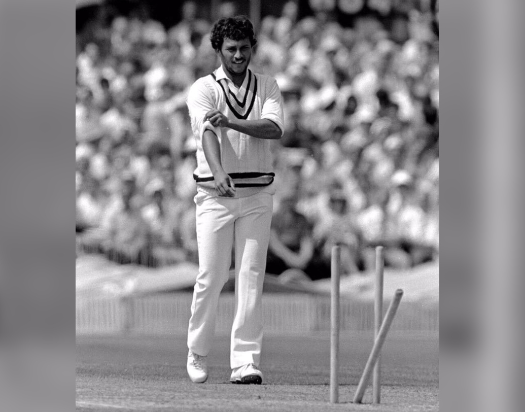 রজার বিনি- ভারতীয় দলের আরেক চ্যাম্পিয়ন অলরাউন্ডার। যদিও বল হাতেই তাঁর দাপট ছিল বেশি। ৭২টি একদিনের ম্যাচে তাঁর সংগ্রহ ৭৭টি উইকেট। রান করেছেন ৬২৯। তাঁর একদিনের ক্রিকেট কেরিয়ারে দু’টি ম্যাচে তিনি ব্যাট-বল দুই বিভাগেই ভারতের হয়ে ওপেন করেন।