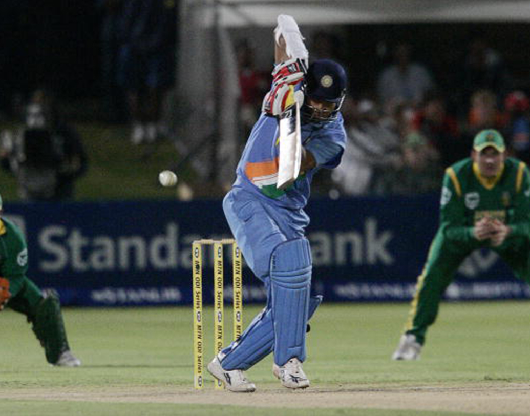 ২০০৫-এ কলকাতাতে দক্ষিণ আফ্রিকার বিরুদ্ধে একটি ম্যাচে ওপেন করেন তিনি। যদিও চ্যাপেলের অনেক পরীক্ষা-নিরীক্ষার মতো এই পরীক্ষাও ব্যর্থ হয়। সে দিন খাতাই খুলতে পারেননি তিনি। ভারতও হেরে যায় দশ উইকেটে।