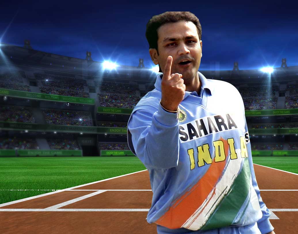 অধিনায়ক দ্রাবিড়ের নেতৃত্বে ২০০৫-এর অস্ট্রেলিয়া সফরের চতুর্থ একদিনের ম্যাচে বল হাতে ওপেন করেন সহবাগ। অজিদের দুই বাঁহাতি ওপেনারকে ফেরাতে এই পরিকল্পনা করেন তিনি। যদিও তা ব্যর্থ হয়।