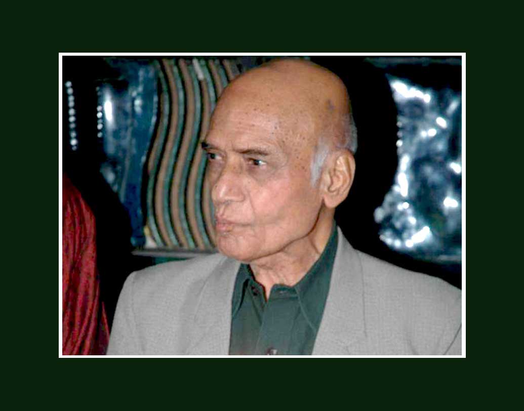 প্রথম ব্রেক ১৯৫০ সালে, ‘বিবি’ ছবিতে। মহম্মদ রফির কণ্ঠে তাঁর গান সুপারহিট সেই ছবিতে। সাফল্য এল তিন বছর পরে, ‘ফুটপাথ’ ছবিতেও। তালাত মামুদের কণ্ঠে জনপ্রিয় হল তাঁর সুর।