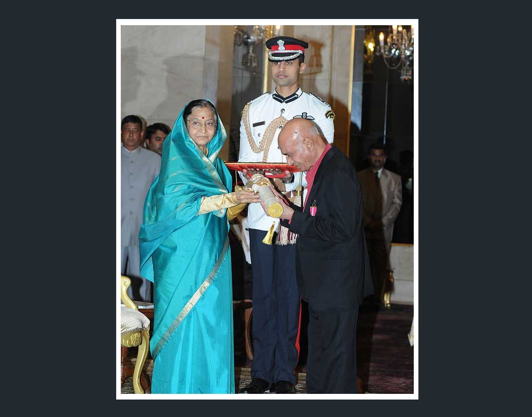 কাজের স্বীকৃতি স্বরূপ খৈয়াম ভূষিত হয়েছেন পদ্মভূষণ, সঙ্গীত নাটক অ্যাকাডেমি পুরস্কার, জাতীয় পুরস্কার এবং ফিল্মফেয়ার পুরস্কারে। তাঁকে ভারতীয় হিন্দি সিনেমার দুনিয়ায় গজল ঘরানার সুরে অপ্রতিদ্বন্দ্বী বলে মানা হয়।