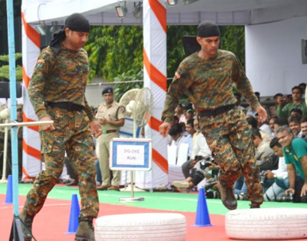 রেল সূত্রে খবর, প্রাথমিক ভাবে রেলের ১৮টি জোনে মোতায়েন থাকা রেলওয়ে প্রোটেকশন স্পেশাল ফোর্স (আরপিএসএফ) –এর ১৪টি ব্যাটালিয়ন রয়েছে। তাদের মধ্যে থেকেই একটি ব্যাটালিয়নকে ‘কোরাস’ টিমে সামিল করা হবে।