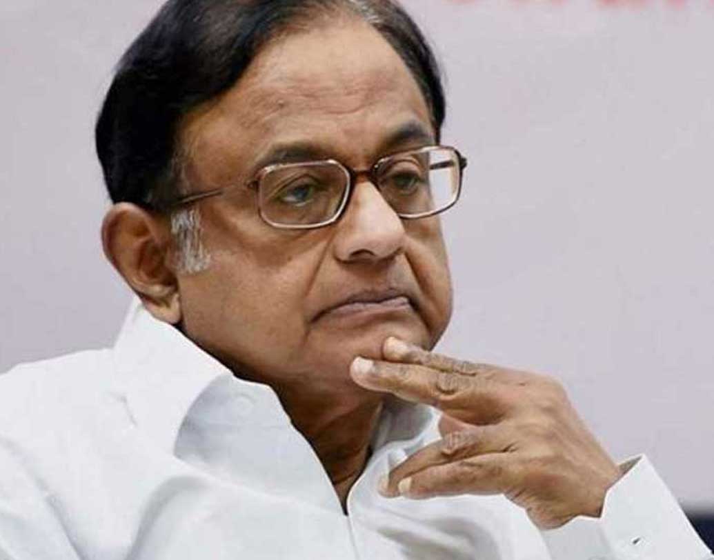 ১৯৯৬ সালে কলকাতায় ইন্দ্রাণী শুরু করেছিলেন ‘আইএনএক্স সার্ভিসেস প্রাইভেট লিমিটেড’। মাত্র দশজনকে নিয়ে পথ চলা শুরু এই রিক্রুটমেন্ট সংস্থার। সেই সংস্থাই মহীরুহ হয়ে দেখা দিল ২০০৬ সালে। স্বামী পিটারকে নিয়ে ইন্দ্রাণী তখন সংস্থার কর্ণধার। সেই আইএনএক্স-শামুকেই পা কাটল চিদম্বরমের। মূলত ইন্দ্রাণীর বয়ানেই চিদম্বরমকে গ্রেফতার করেছে সিবিআই।