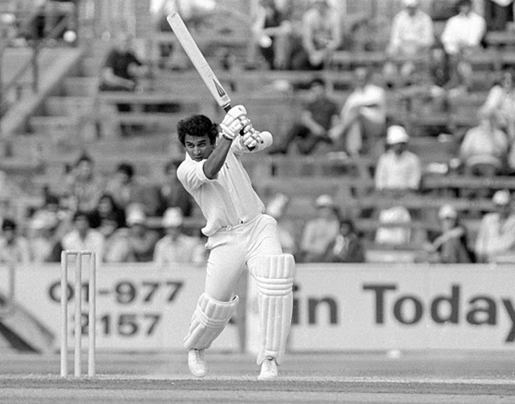 সুনীল গাওস্কর- তারপরের বিশ্বকাপে আরও এক ভারতীয় ক্রিকেটারের উল্লেখ যোগ্য ইনিংস জায়গা করে নেয় এই তালিকায়। তিনি সুনীল গাওস্কর। নিউজিল্যান্ডের বিরুদ্ধে প্রথমে বল করে কিউয়িদের ২২১ রানে আটকে রাখেন চেতন শর্মারা। তারপরেই দেখা যায় এক অন্য গাওস্করকে। মাত্র ৮৮ বলে ১০৩ রানের ইনিংস খেলেন তিনি। যদিও বিশ্বকাপ জেতা হয়নি ভারতের।