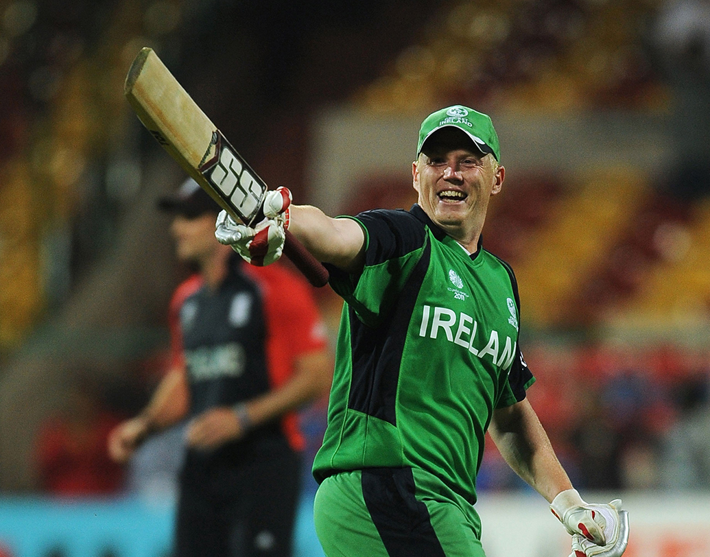 কেভিন ও’ব্রায়ান- ২০১১ সালে ইংল্যান্ডকে হার মানতে হয় একক দক্ষতার কাছে। দুর্বল আয়ারল্যান্ডের বিরুদ্ধে প্রথমে ব্যাট করে ৩৩৭ রান করে নিশ্চিন্ত ছিলেন ইংরেজরা। কিন্তু ব্যাট হাতে এই গল্পের নায়ক হয়ে ওঠেন আইরিশ কেভিন। তাঁর ৬৩ বলে ১১৩ রান ইংরেজ আভিজাত্যে কালো দাগ ফেলে দেয়। পাঁচ বল বাকি থাকতে ৩২৯ রান তুলে ম্যাচ জিতে নেয় আয়ারল্যান্ড।