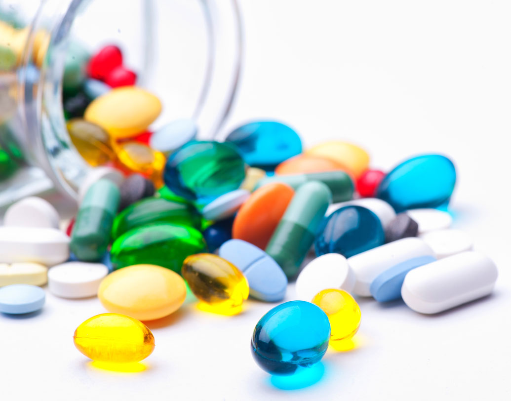 নিত্য এই ঝঞ্ঝাট থেকে বাঁচতে অনেকেই নিয়মিত হজমের ওষুধ খান। বুক জ্বালা, চোঁয়া ঢেকুর এতে পুরোপুরি না কমলেও রোগী ওষুধের উপর নির্ভরশীল হয়ে পড়েন। এক সময় ওষুধ না খাওয়া পর্য়ন্ত তিনি মনে মনেও নিশ্চিন্ত হতে পারেন না। তবে কেবল খাওয়া দাওয়াই নয়, ঘুম, কায়িক শ্রম সবই হজম প্রক্রিয়াকে স্বাভাবিক রাখে।