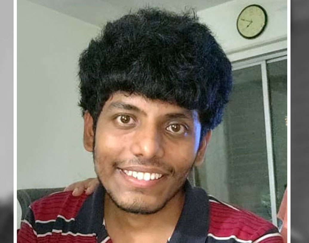 এর থেকে মাত্র ৫০০ ডলার জয়কুমার নিজের খরচের জন্য রেখে দেন। বাকিটা মাকে পাঠিয়ে দেন। খুব তাড়াতাড়ি মাকেও আমেরিকায় এনে নিজের কাছে রাখার পরিকল্পনা রয়েছে তাঁর।