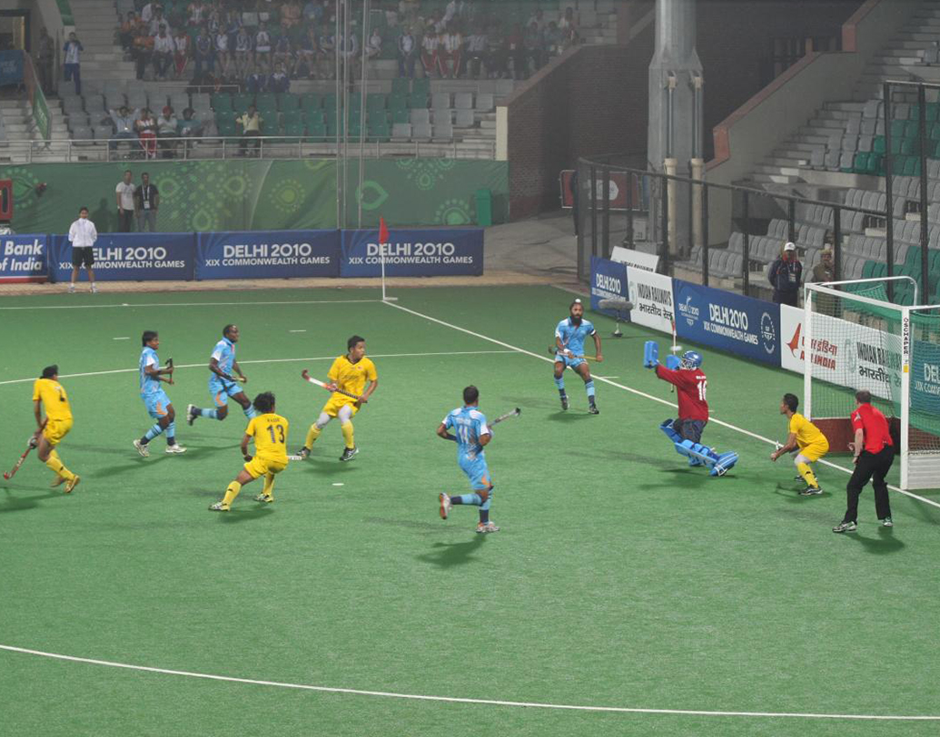 দিল্লির জাতীয় স্টেডিয়ামটি ২০০২ সালে ধ্যানচাঁদের নামে নামাঙ্কিত করা হয়। আলিগরের মুসলিম বিশ্ববিদ্যালয় তাদের একটি হোস্টেলের নাম রাখে তাঁর নামে। লন্ডনের একটি আস্ট্রোটার্ফের নাম ব্রিটিশ সরকার ধ্যানচাঁদের নামে রাখে।