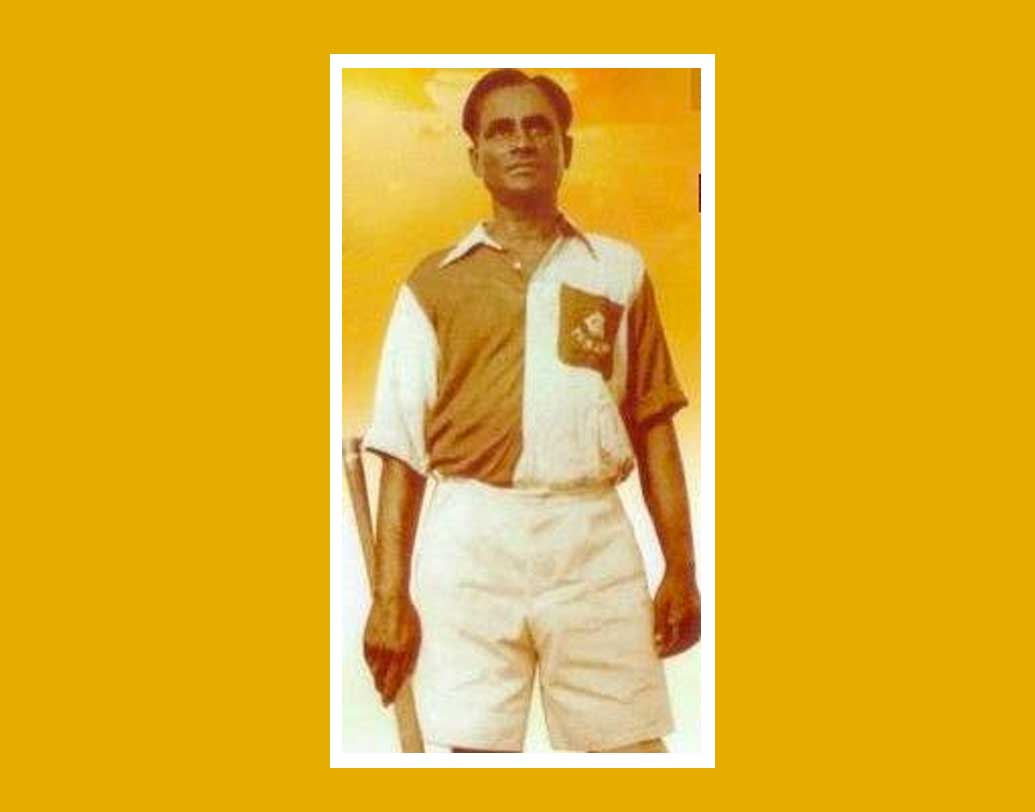 ক্রীড়া জগতে ভারতের সর্বোচ্চ পুরস্কার ধ্যানচাঁদ পুরস্কার। ২০০২ সাল থেকে এই পুরস্কার দেওয়া হয় সারা জীবনে ক্রীড়া জগতে অর্জিত সাফল্যের জন্য।