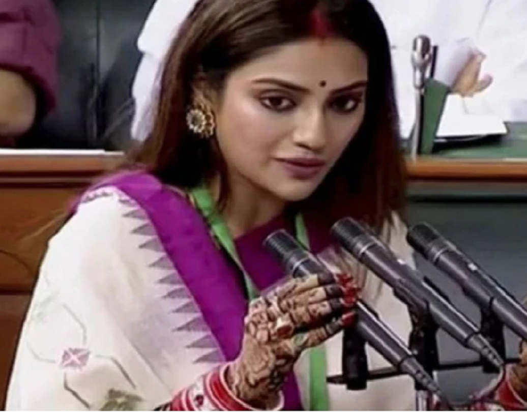 বিয়ের পর থেকেই নানা কাজে ভীষণ ব্যস্ত নুসরত। কখনও শপথ নিতে সংসদে ছুটে গেছেন, কখনও বা ইসকনের রথযাত্রায় বিশেষ অতিথির আসন অলঙ্কৃত করেছেন।