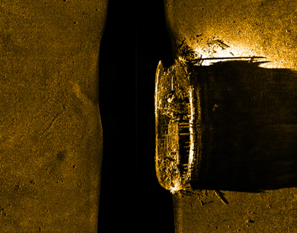 শুধুমাত্র ক্যাপ্টেনের শোওয়ার ঘরের দরজাটাই এখনও পর্যন্ত খুলতে পারেননি তাঁরা। এই ঘরের ভিতরে কী রয়েছে, সেই রহস্য জানতেও উদগ্রীব হয়ে রয়েছেন বিজ্ঞানীরা।