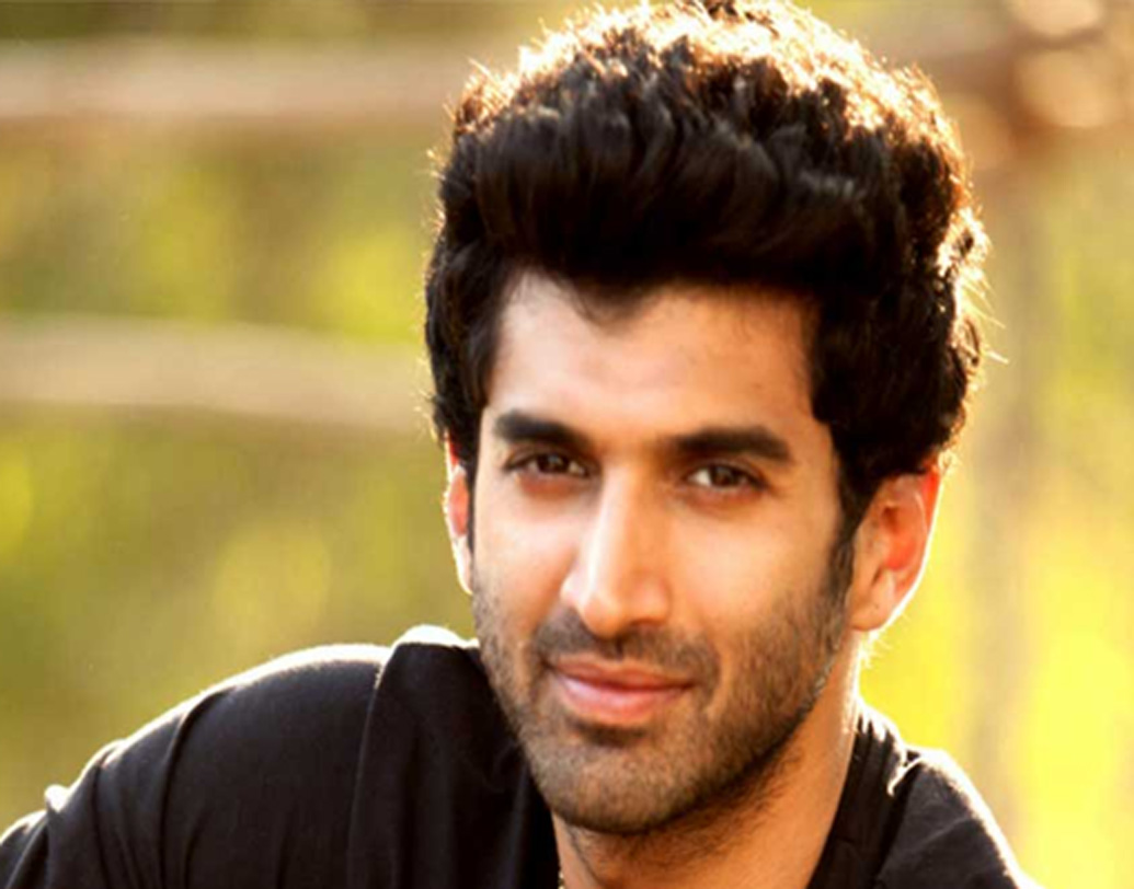 এরপর লাইনে রয়েছেন আদিত্য রায় কপূর। রণবীরের মতো তিনিও ২০২০ সালেই বিয়ে করতে চলেছেন। পাত্রীটি কে?