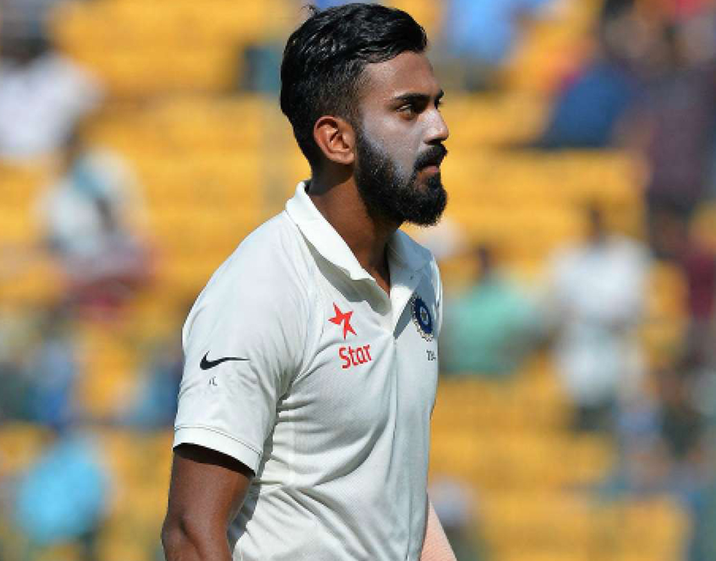 লোকেশ রাহুল- গত ম্যাচে ভাল শুরু করেছিলেন দুই ইনিংসেই। কিন্তু মাঝ পথে খেই হারিয়ে ফেলেন। ময়াঙ্ক-রাহুল জুটি যদি সফল হতে পারে, তা হলে তাঁরা যে বহু দিন এই দলকে টানতে পারবেন তা বলাই বাহুল্য। তবে সুযোগ হেলায় ফেলে আসা রাহুলের স্বভাব। এবারে তা না হলেই ভারতের পক্ষে ভাল।