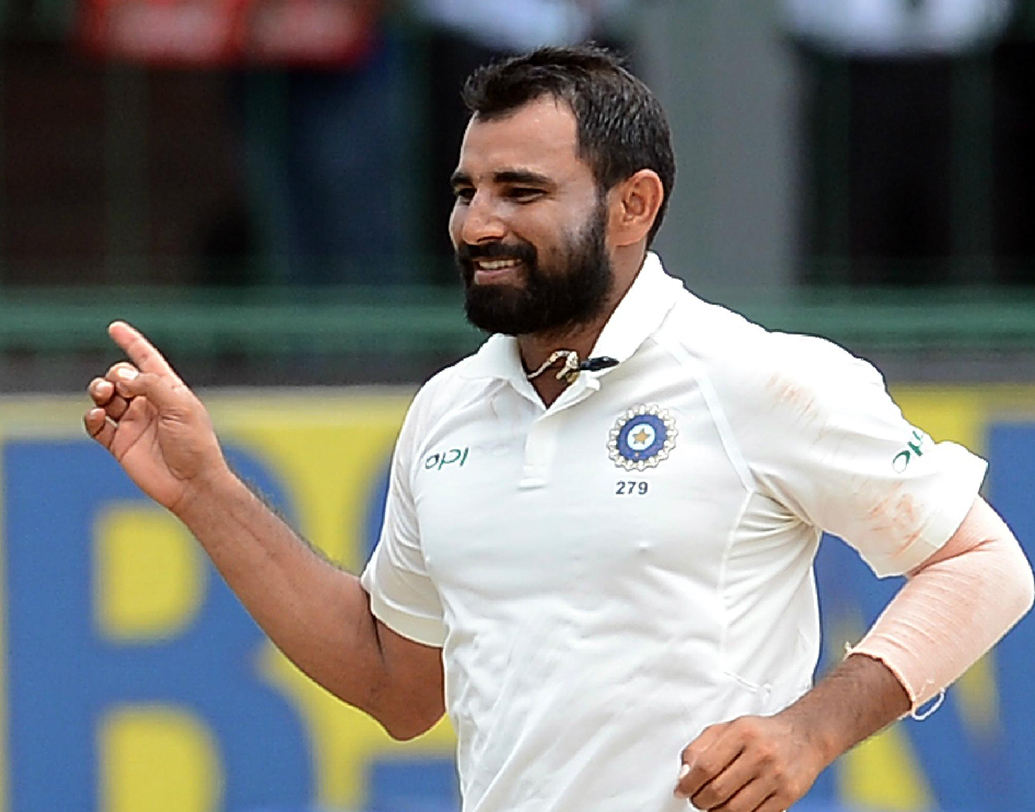 মহম্মদ শামি- দ্বিতীয় ম্যাচেও তিন পেসার নিয়ে দল নামলে শামি সুযোগ পাবেন বলাই যায়। তাঁর গতির হদিশ অনেক ব্যাটসম্যানই পেতে ব্যর্থ। ক্যারিবিয়ানদেরও বড় পরীক্ষার মুখে পড়তে হচ্ছে তাঁকে সামলাতে।