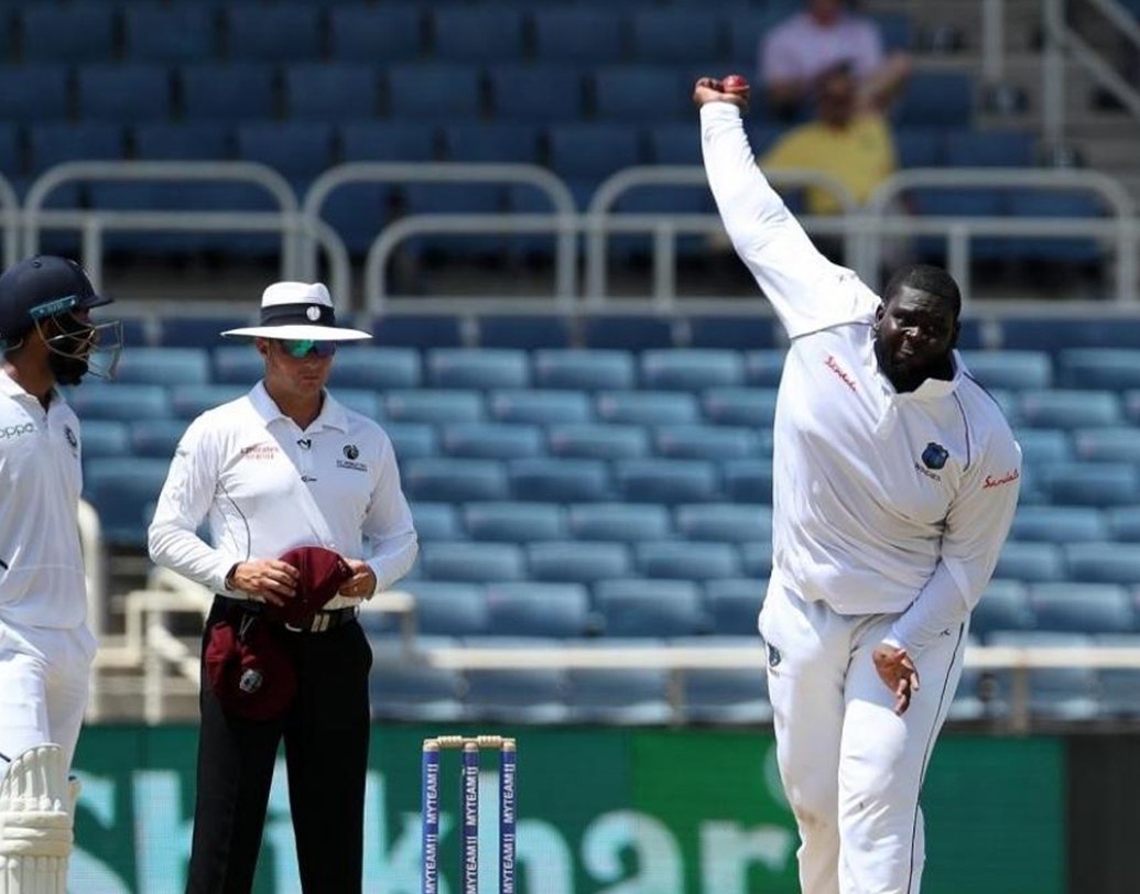 ওয়েস্ট ইন্ডিজের ঘরোয়া ক্রিকেটে এক বিখ্যাত টুর্নামেন্ট সুপার৫০। এ বারের সেই টুর্নামেন্টেতাঁর গড় ৫০-এর ওপর, স্ট্রাইক রেট ১১৭। সাত ম্যাচে নিয়েছেন দশ উইকেট। রান করেছেন ২৫২। যা নজর কেড়ে নিয়েছে ক্যারিবিয়ান নির্বাচকদের।