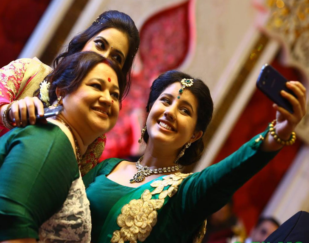 ‘পরিণীতা’, ‘লগে রহো মুন্নাভাই’, ‘থ্রি ইডিয়াটস’ ছবিতে পার্শ্বচরিত্রে সুপ্রিয়ার অভিনয় নজর কেড়েছে দর্শকদের। পাশাপাশি, সিরিয়াল ‘তেরে লিয়ে’, ‘কুমকুম ভাগ্য’, ‘কুণ্ডলী ভাগ্য’-এও তাঁর কাজ মনে রাখার মতো।