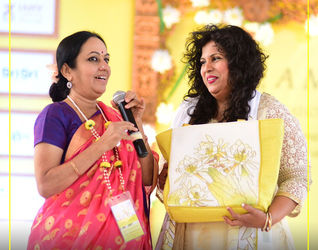 বিভিন্ন রকম সমাজ সেবামূলক কাজের সঙ্গে যুক্ত রয়েছেন হেমা। এ ছাড়াও কেন্দ্রীয় সরকারের 'বেটি বাঁচাও বেটি পড়াও'-সহ আরও বেশ কিছু কর্মসূচির সঙ্গেও যুক্ত তিনি। ২০১৫ সালে মার্চে দিল্লিতে আয়োজিত কর্মবীর পুরস্কারের জন্য মনোনীত হন তিনি।