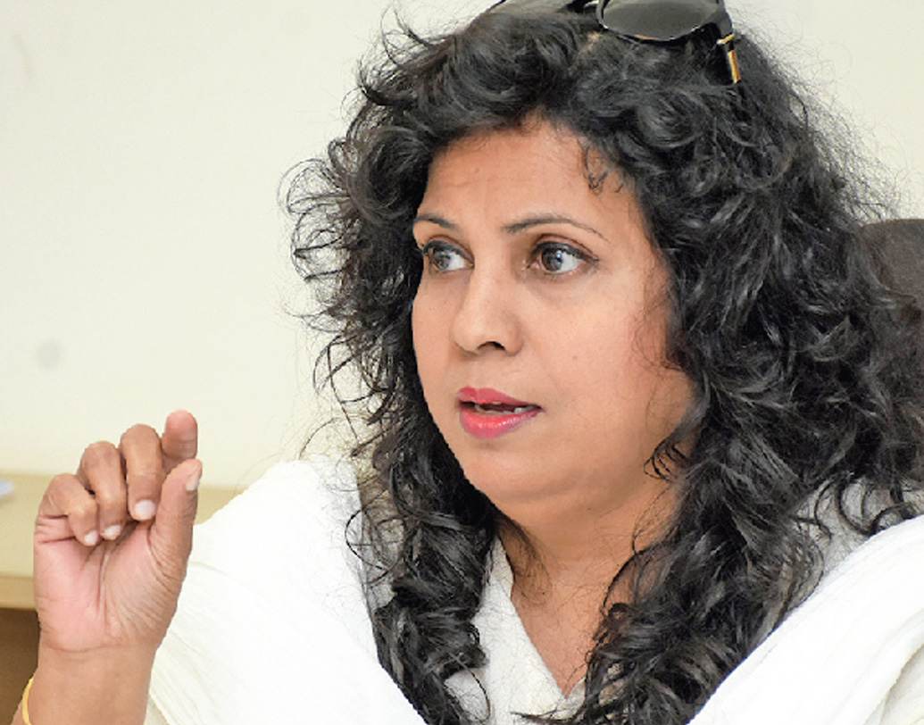 ২০১৮ সালে পানাজি-তে একটি আঞ্চলিক রাজনৈতিক দল কিছু গাছ কেটে ফেলার চেষ্টা করলে তিনি প্রতিবাদ করেন। তাঁর সঙ্গে ছিলেন ইতিহাসবিদ প্রজল সাখারদাণ্ডে, সমাজকর্মী প্যাট্রিসিয়া পিন্টোরা। কিন্তু শেষ পর্যন্ত তাঁদের এই প্রতিবাদ সফল হয়নি।