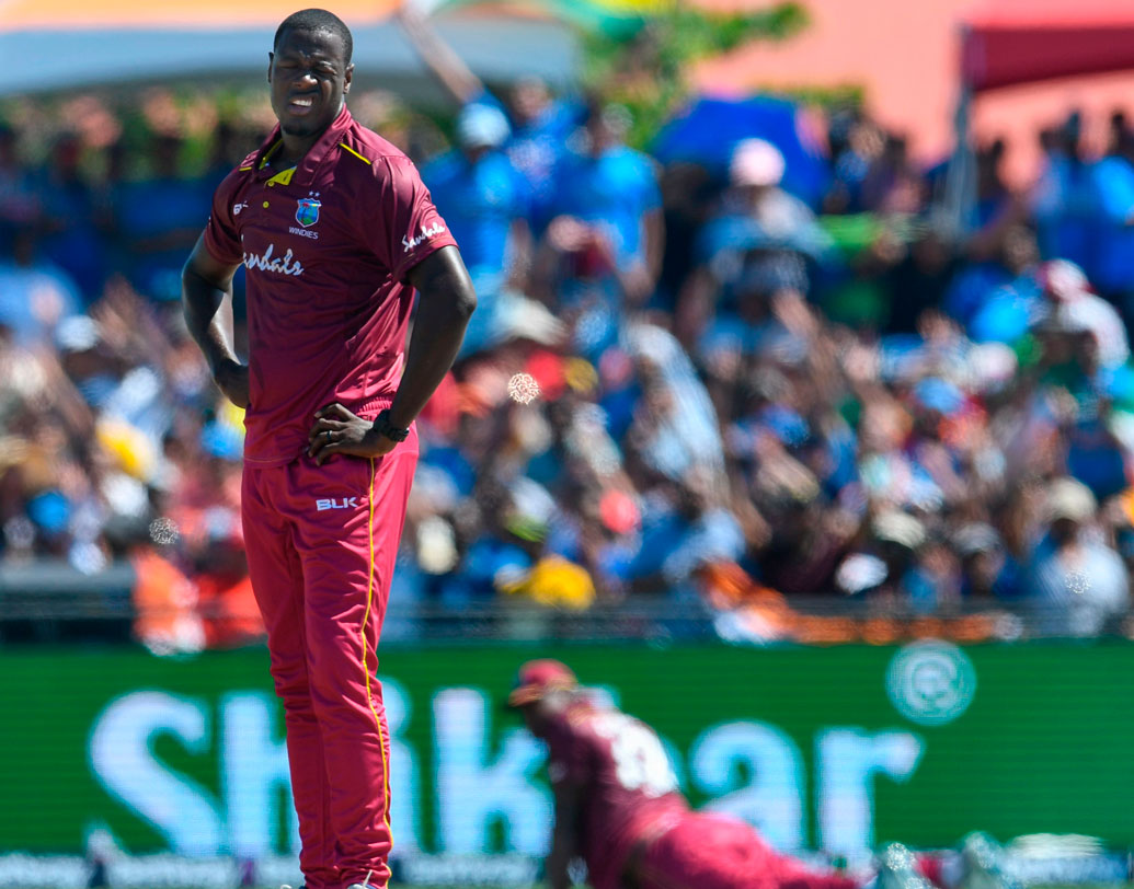 ২-০ ফলাফলে সিরিজ জিতে ভারতীয় ড্রেসিং রুমে এখন উৎসবের মেজাজ। কিন্তু কোন মন্ত্রবলে ক্যারিবিয়ান বোলিংয়ের সামনে ভেঙে পড়েও ফের ঘুরে দাঁড়াতে সক্ষম হল ভারত? কোন জাদুতেই বা ভারতীয় বোলাররা থামিয়ে দিলেন টি২০-তে বিশ্বজয়ী ওয়েস্ট ইন্ডিজের ব্যাটিং লাইনআপকে? সিরিজ শেষে রইল তেমনই ১০টা কারণের হদিশ।