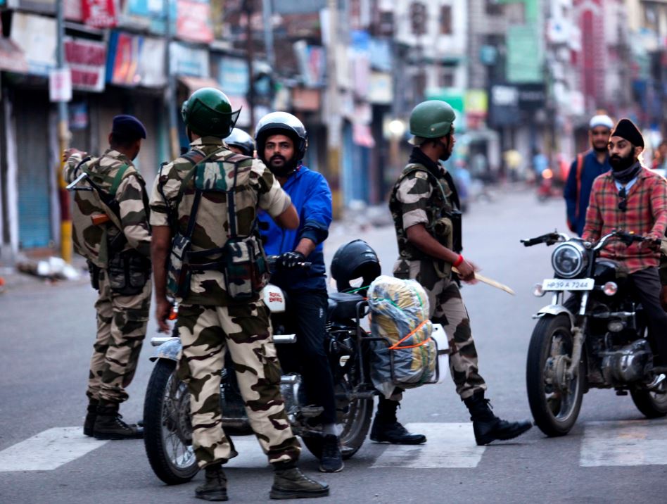 ১৯৫৭ কাশ্মীরের প্রথম বিধানসভা ভোট অনুষ্ঠিত হয় এই বছর। তদানীন্তন স্বরাষ্ট্রমন্ত্রী গোবিন্দ বল্লভ পন্থ কাশ্মীরে যান। বলেন, কাশ্মীর সন্দেহাতীত ভাবে ভারতের অংশ, গণভোট দরকার নেই।  ১৯৬২ ভারত চিন যুদ্ধের পরে আকসাই চিন দখল করে কাশ্মীর।