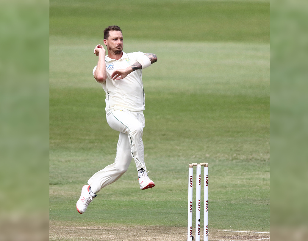 ডেল স্টেইন- এমন এক পেস বোলার, যাঁর রক্ত চক্ষু ব্যাটসম্যানের শিরদাঁড়া দিয়ে হিম স্রোত নামিয়ে দিত। এক সময় তিনি ছিলেন বিশ্বের সেরা পেস বোলার। কিন্তু চোট বার বার তাঁর ক্রিকেট জীবনে বাধা হয়ে দাঁড়িয়েছে।