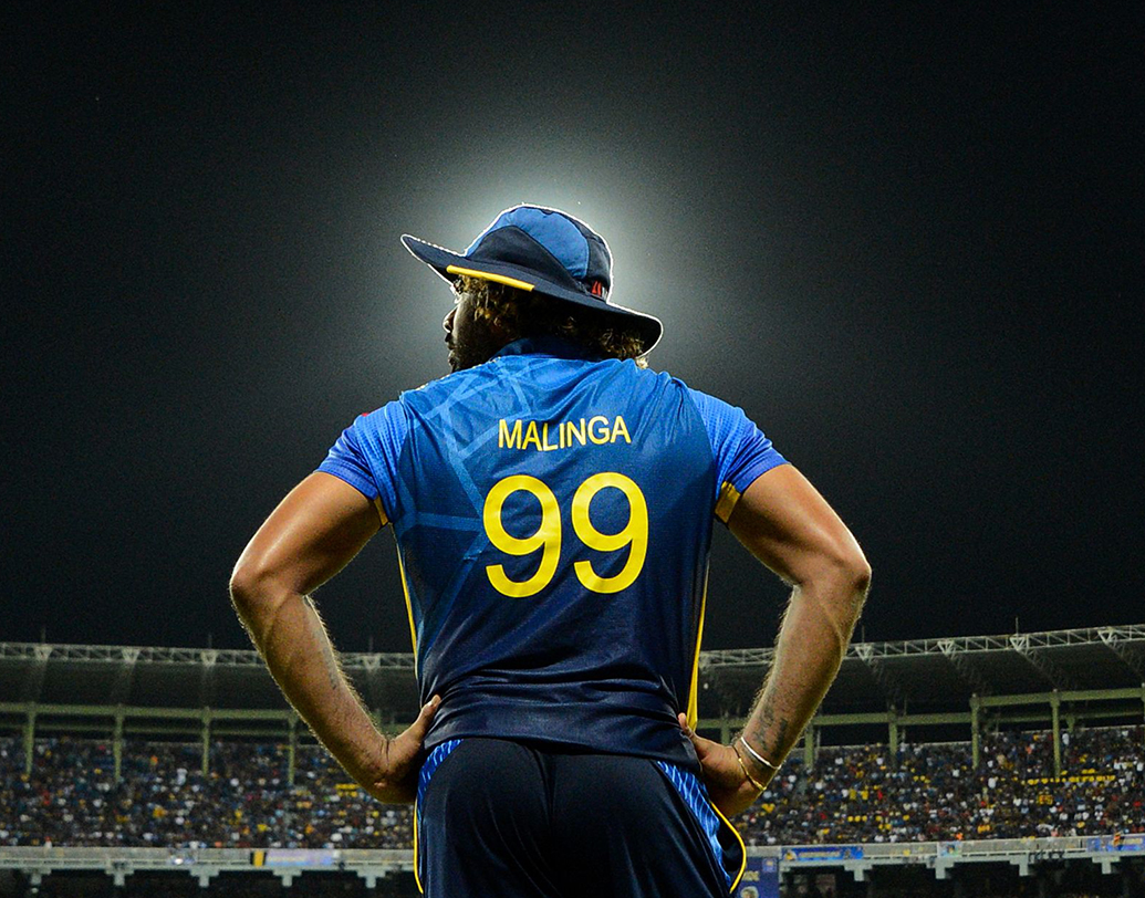 লাসিথ মালিঙ্গা- শ্রীলঙ্কান এই পেসার বিশ্বকাপ শেষে, নিজের দেশে বাংলাদেশের বিরুদ্ধে শেষ ম্যাচ খেলে তুলে রাখলেন ব্যাট-বল। তাঁর বিষাক্ত ইয়র্কার যখন পায়ের সামনে ছোবল মারত, তখন অনেক বড় ব্যাটসম্যানেরই ঘাম ছুটে যেত।